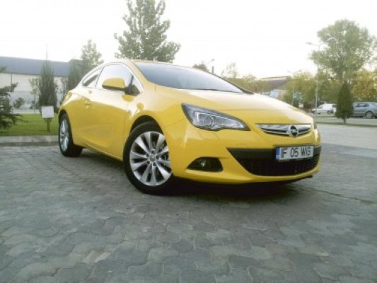 Opel GTC Astra: adevărata schimbare nu stă doar în design